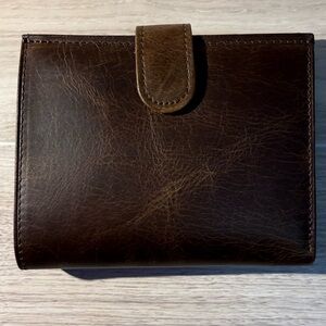 Genuine Leather Brown Trifold Wallet Snap Closure ID Window Coin Zip Brand New